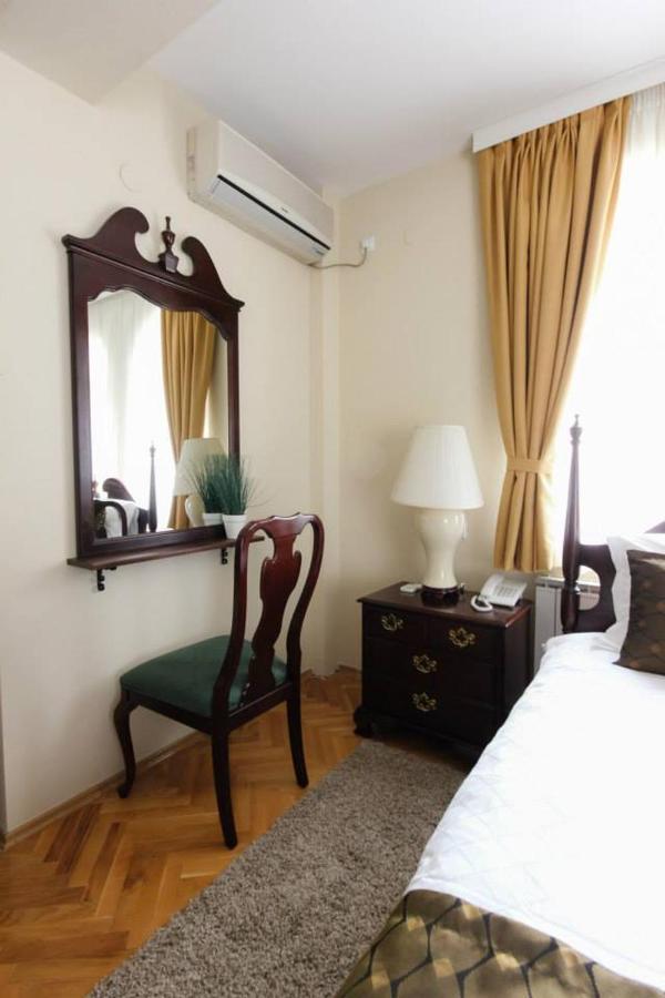 Hotel Villa Alexander Skopje Zewnętrze zdjęcie